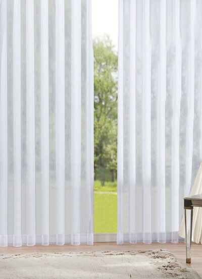 Klassisk persienn med fina r&auml;nder och snyggt garn 