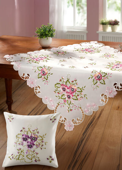 Bords- och rumsdekoration med pensébroderi 