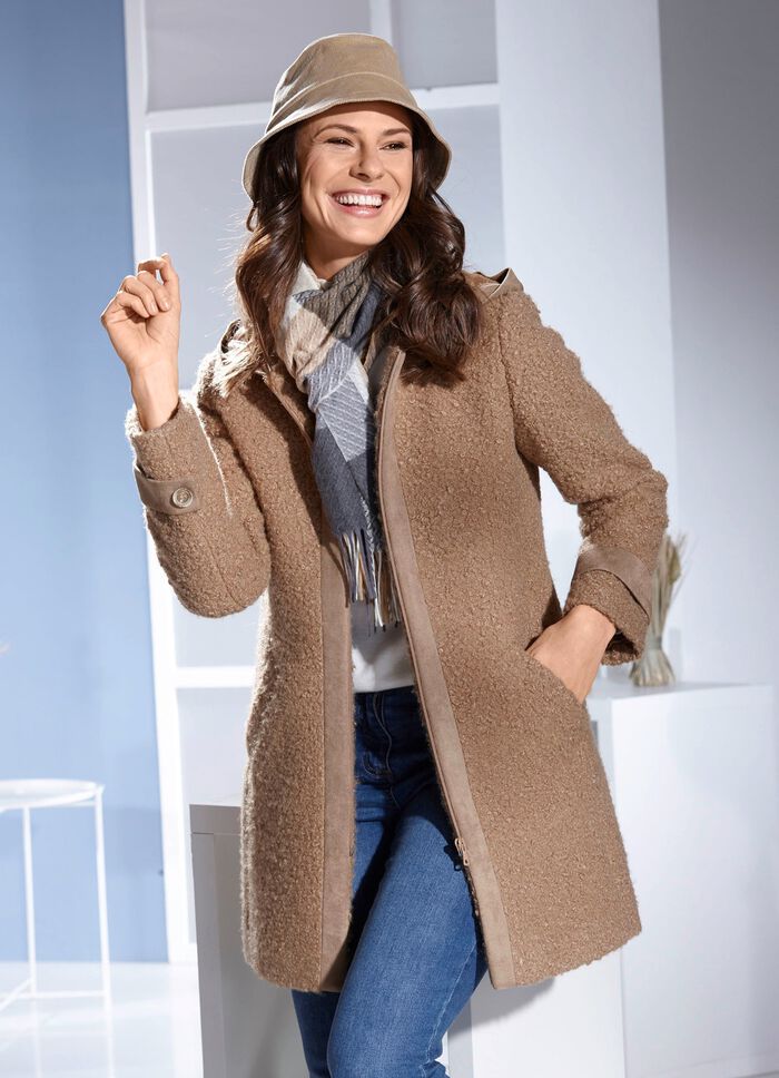 l&aring;ng jacka med fast huva 