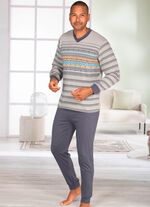 Set: Pyjamas och V-ringade shorts 