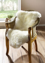 Matta gjord av äkta merino lammskinn NATURVIT