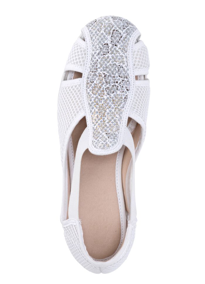 Loafers med luftiga &ouml;ppningar WEISS