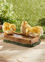 Handm&aring;lad f&aring;gelbad med kycklingar 