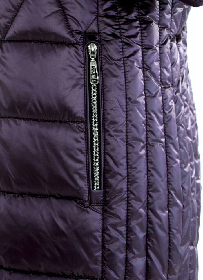 Kort rock med sidos&ouml;mmar 