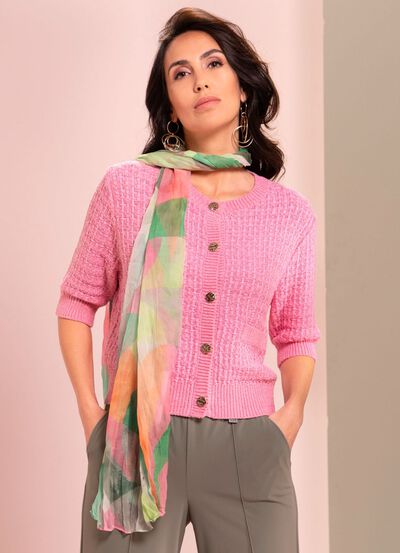 Kofta med dekorativa knappar 