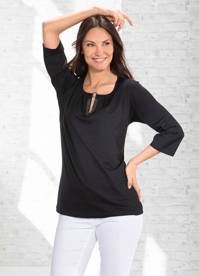 Utm&auml;rkt skjorta med veck i 2 f&auml;rger 