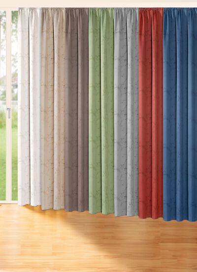 Ogenomskinlig m&ouml;rkl&auml;ggningssjal med volangband 