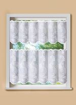 Sofistikerad kort persienn med st&aring;nggenomdragning 