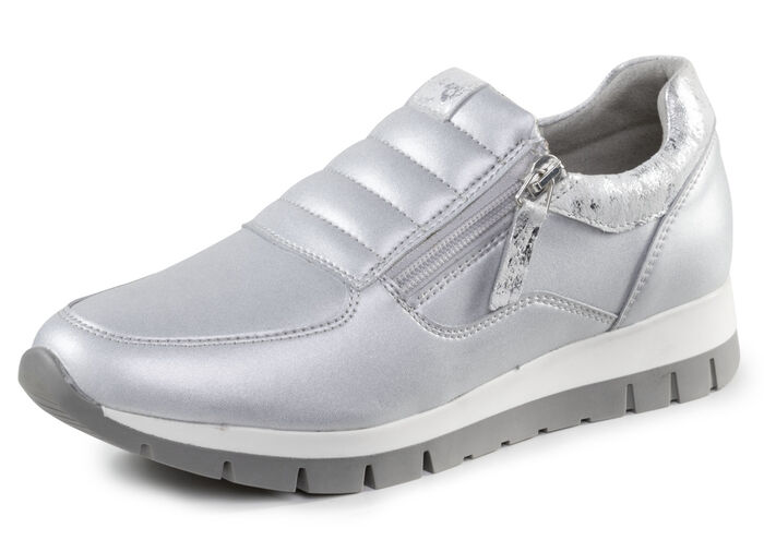 Sneakers, 