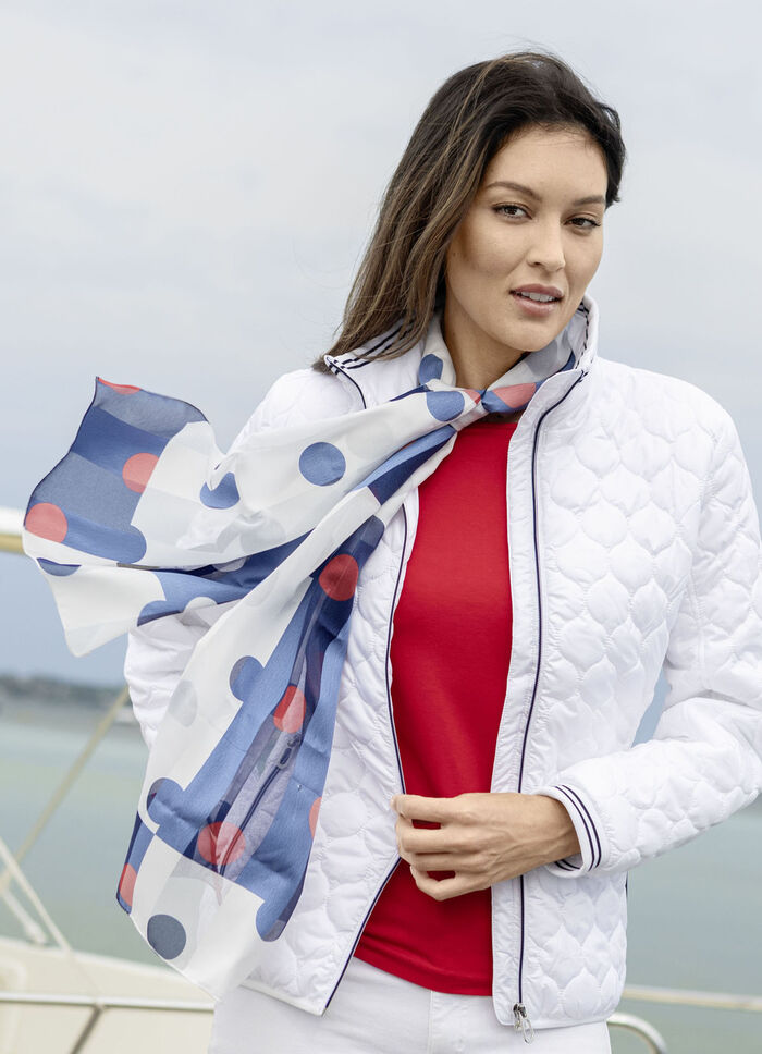 Halsduk med prickmönster 