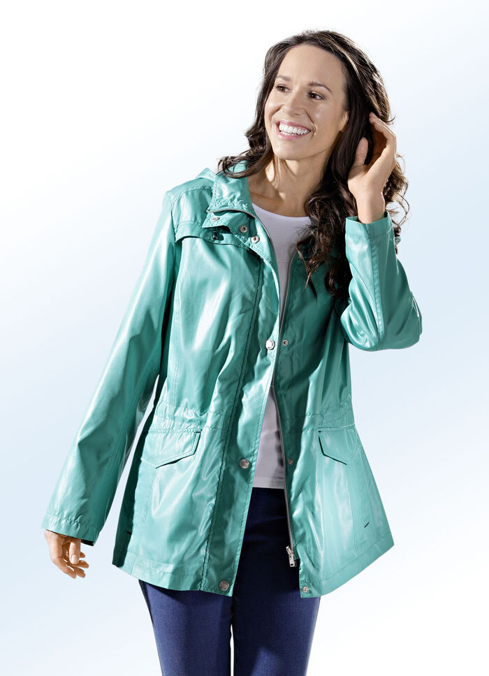 Jacka med avtagbar huva 