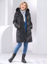 Kort kappa med fast fuskp&auml;lskant 