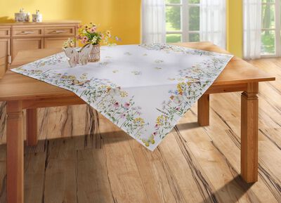 Snygg duk med v&aring;rmotiv 