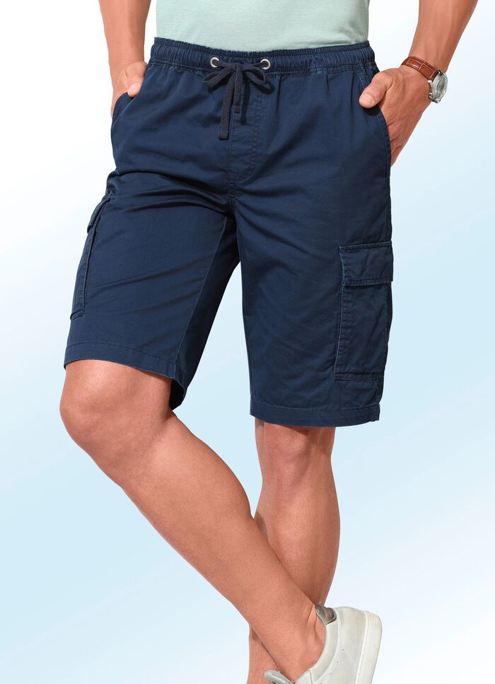 Bermudashorts med cargofickor i 3 f&auml;rger 