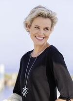 Ormkedja med blomformat h&auml;nge 