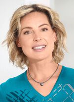 Rivoli halsband med glassten och l&auml;derrem 