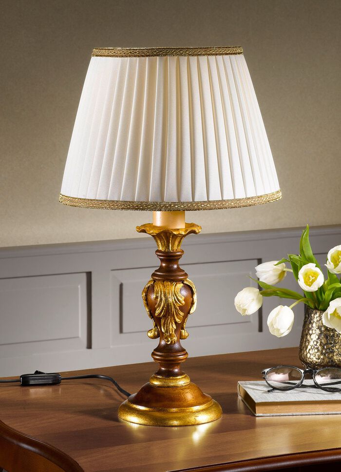 Bordslampa med &auml;kta bladguld 