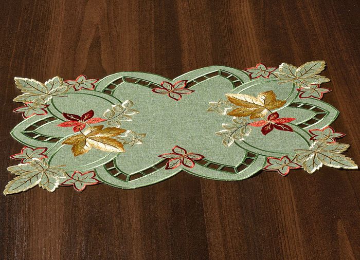 Bords- och rumsdekoration med h&ouml;stliga broderier 