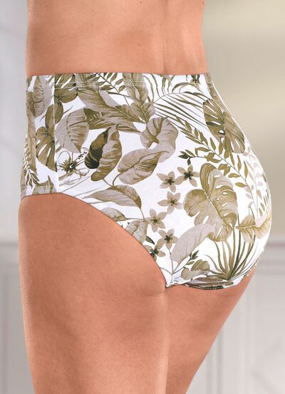 Paket med fyra trosor med res&aring;r i midjan 