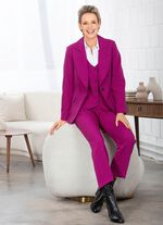 Byxdress i den fashionabla f&auml;rgen fuchsia 