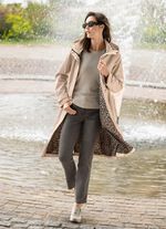 L&auml;tt A-linjeformad kappa 