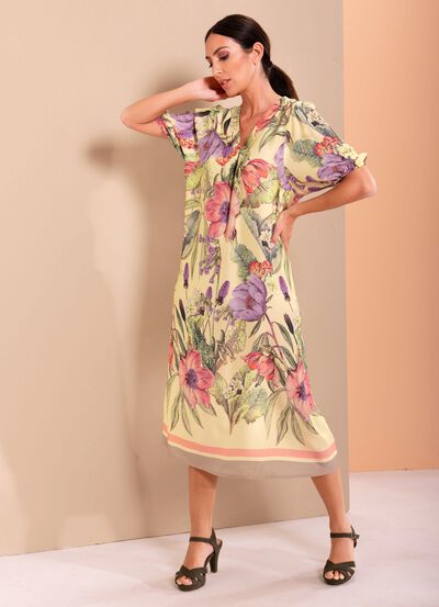 Kl&auml;nning i slip-on-modell 