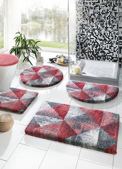 Badrumsset fr&aring;n Grund med geometrisk design 