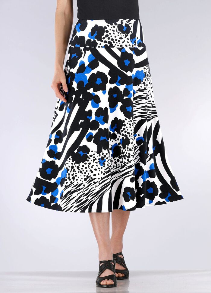 Kjol med ett smickrande, brett ok 