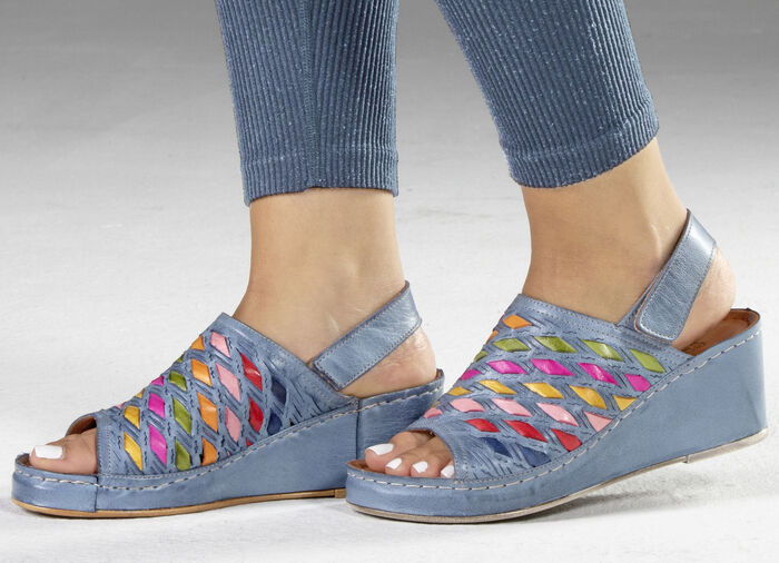 Gemini-sandaler med sofistikerade, färgglada flätade detaljer JEANS