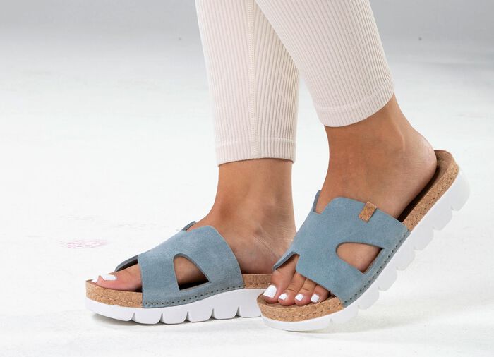 ELENA EDEN, somriga damsliplockar, tillverkade av l&auml;der 