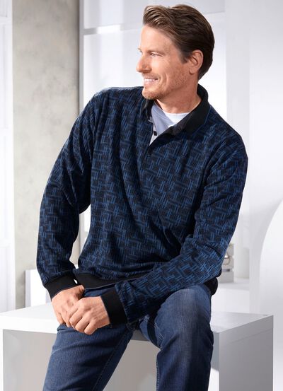 Pik&eacute;tr&ouml;ja med stickad krage 