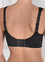 BH med rovdesign p&aring; framsidan 