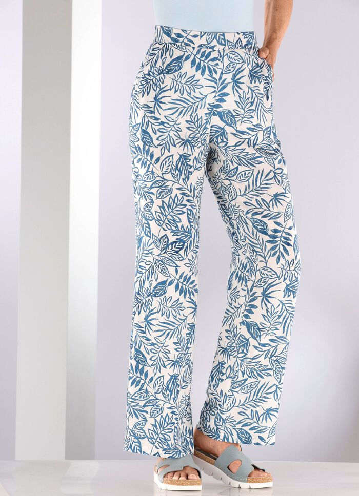 Byxor i moderiktig bredd 