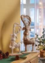 Renar p&aring; tr&auml;bas 