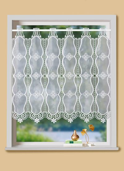 Liten persienn med makram&eacute;finish 
