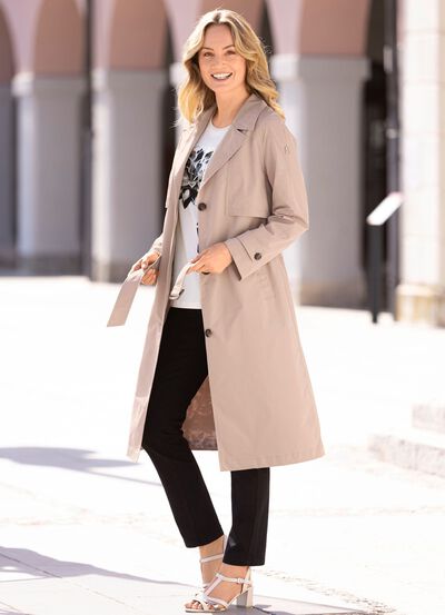 Funktionell trenchcoat med b&auml;lte. 