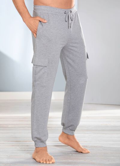 Sov- och fritidsbyxor med cargo- och sidofickor 