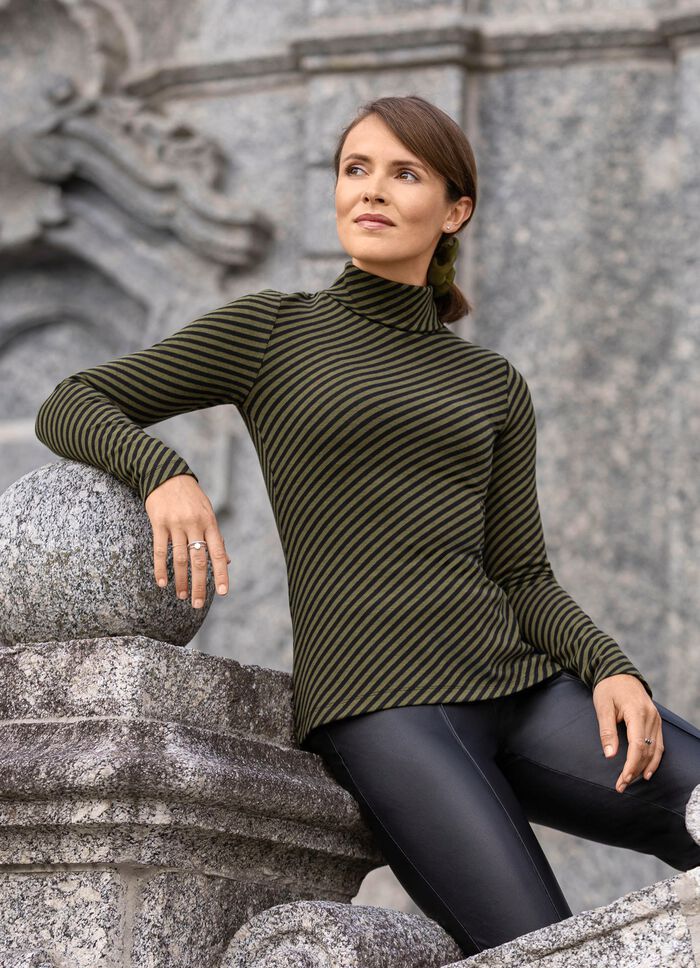 Polotr&ouml;ja med randig design KHAKIF&Auml;RGAD-SVART