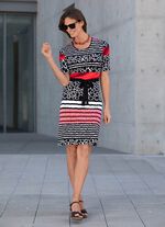 Kl&auml;nning med knytsk&auml;rp 