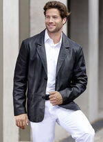 Kort läderkavaj med lapelkrage 