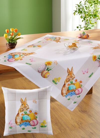 Magisk duk med s&ouml;ta p&aring;skmotiv 