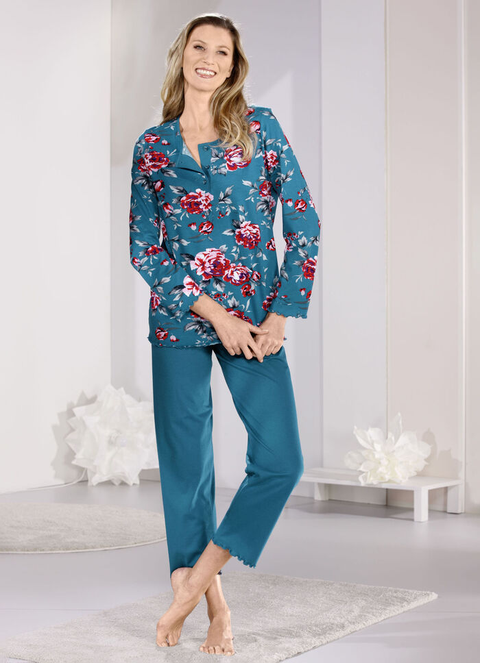 Två paket pyjamas 