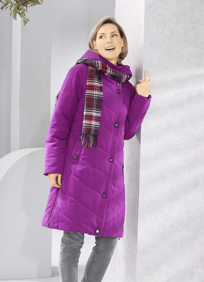 Kort kappa tillverkad av återvunna fibrer  Kort kappa tillverkad av återvunna fibrer