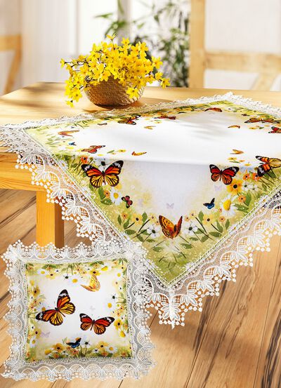 Bords- och rumsdekoration med genomarbetad spets 