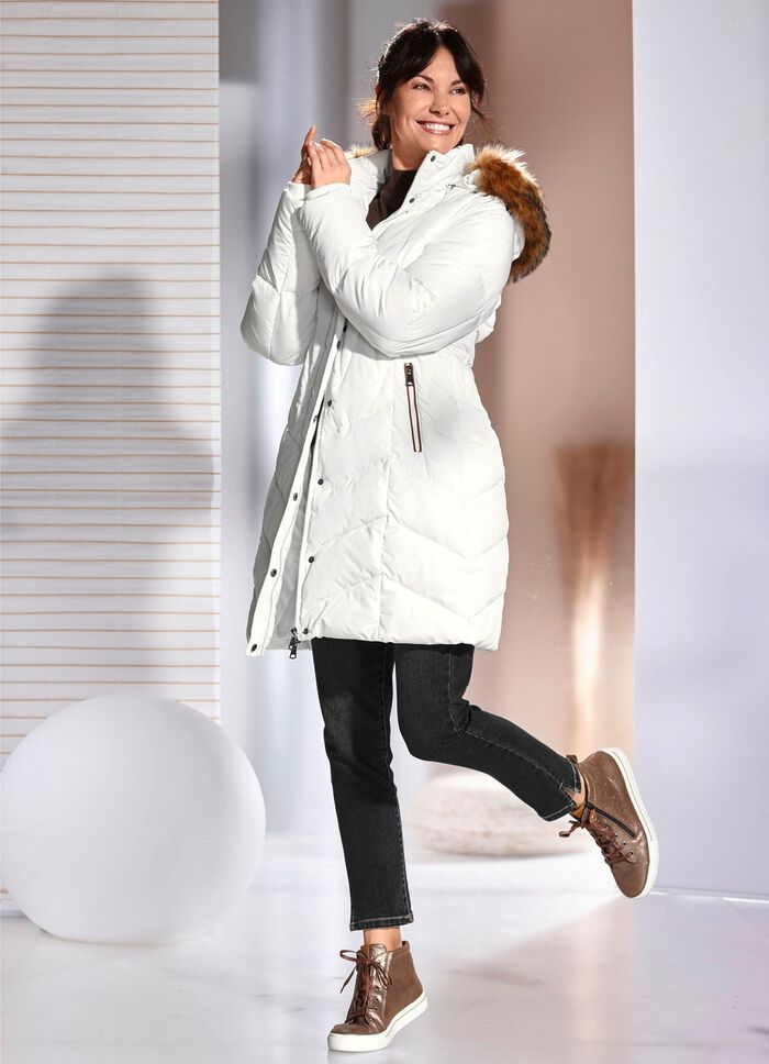 Kort kappa med avtagbar huva 