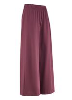 Byxor i aktuell palazzomodell 