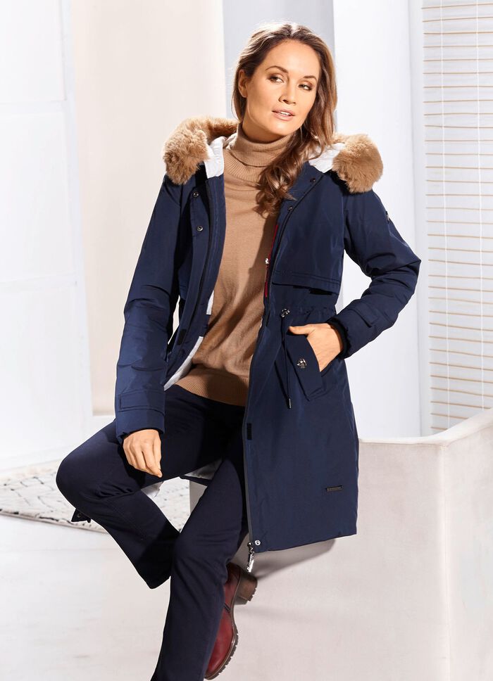 Kort kappa med dold kardborrekn&auml;ppning 