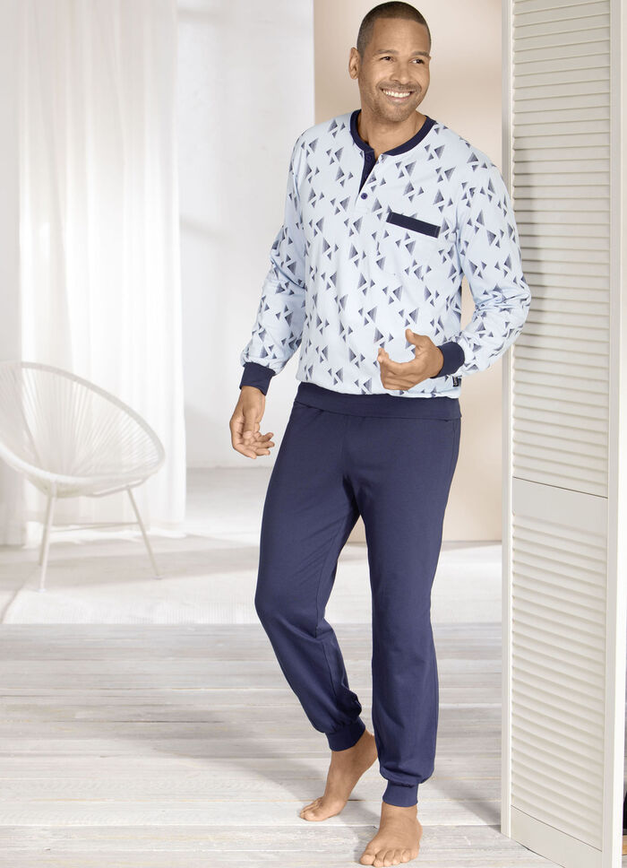 Två paket pyjamas med knappslå och muddar, 