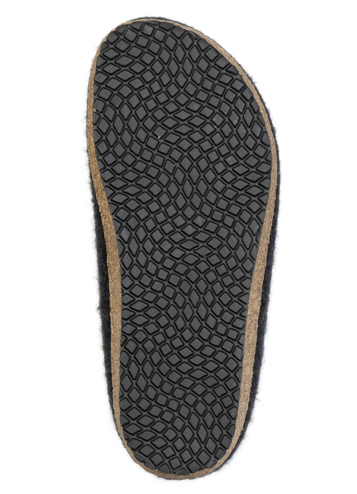 Eleganta damtofflor, bredd G, tillverkade av jungfruull, sömlöst handfiltade, 