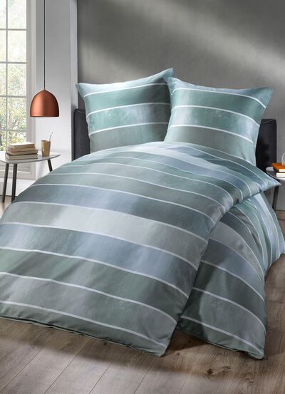 S&auml;ngkl&auml;dedset med blockrandig design 